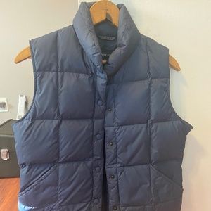 Land's End XS women's navy blue puffer vest quilted